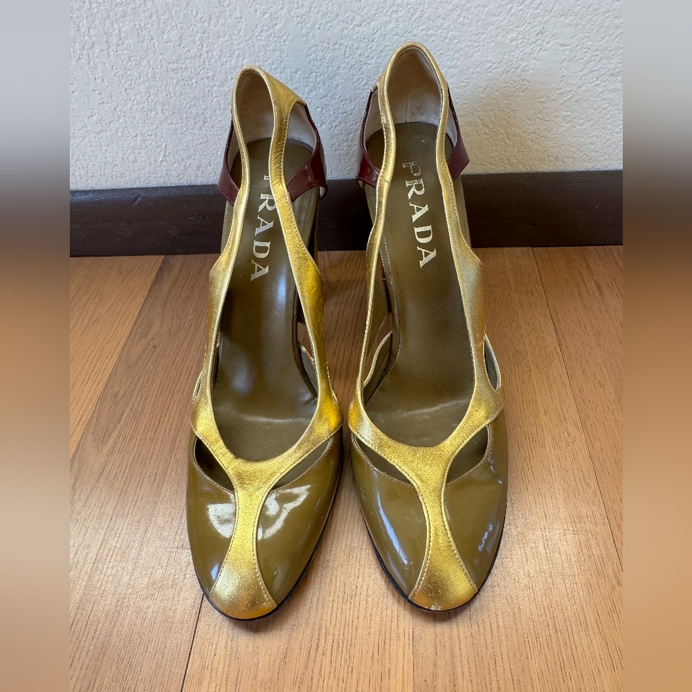 Vintage Prada Gold & Olive Patent Leather Cutout Heels – Size 38